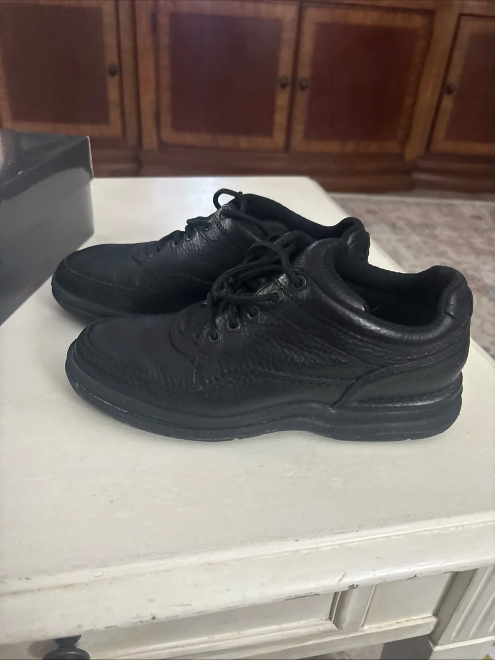 Rockport Black Leather Lace-Up Oxfords size 6.5